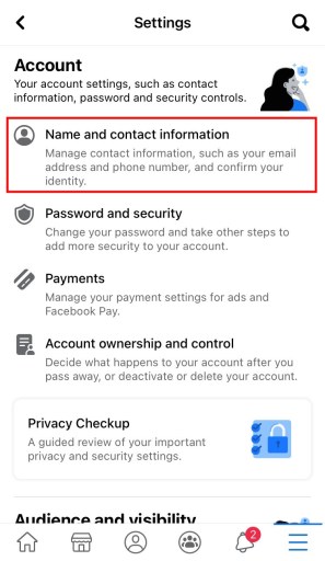 Nombre e información de contacto en Facebook